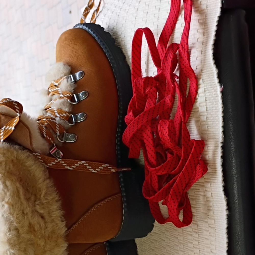 NWT.J. Crew Brown and Cream Winter Boots with Sherpa Lining.Size 6M - Picture 9 of 9